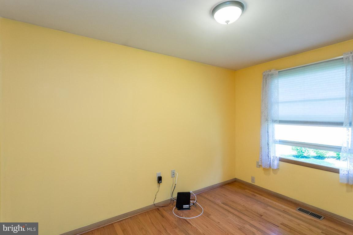262 Peninsula Farm Road Arnold, MD 21012 - Photo 25 of 47 Bedroom