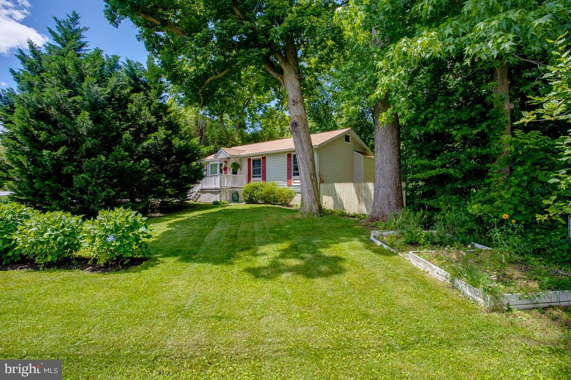 262 Peninsula Farm Road Arnold, MD 21012 - Photo 4 of 47 Front