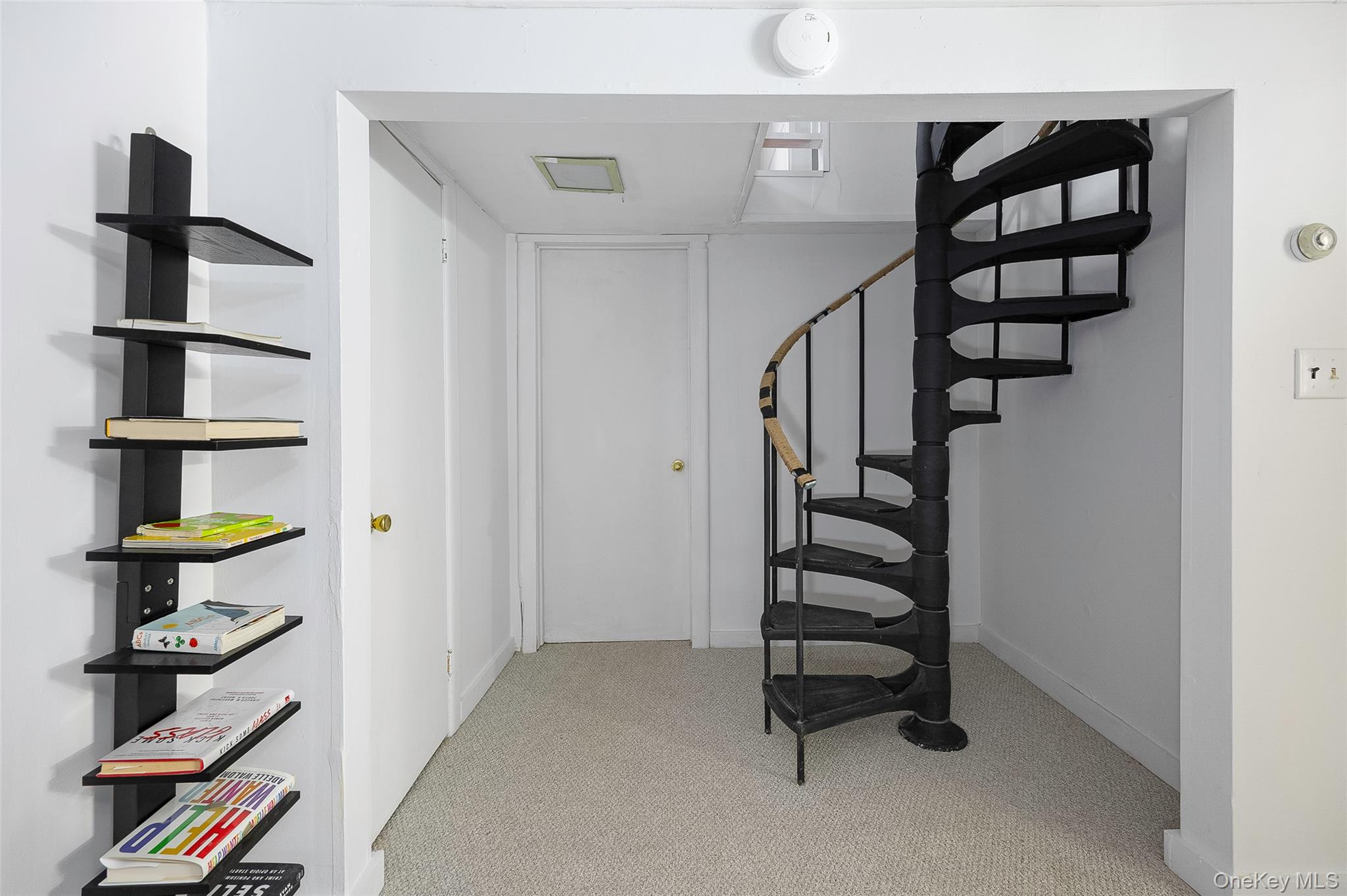 475 East Kerley Corners Road Tivoli, NY 12583 - Photo 17 of 31 a view of entryway and hall