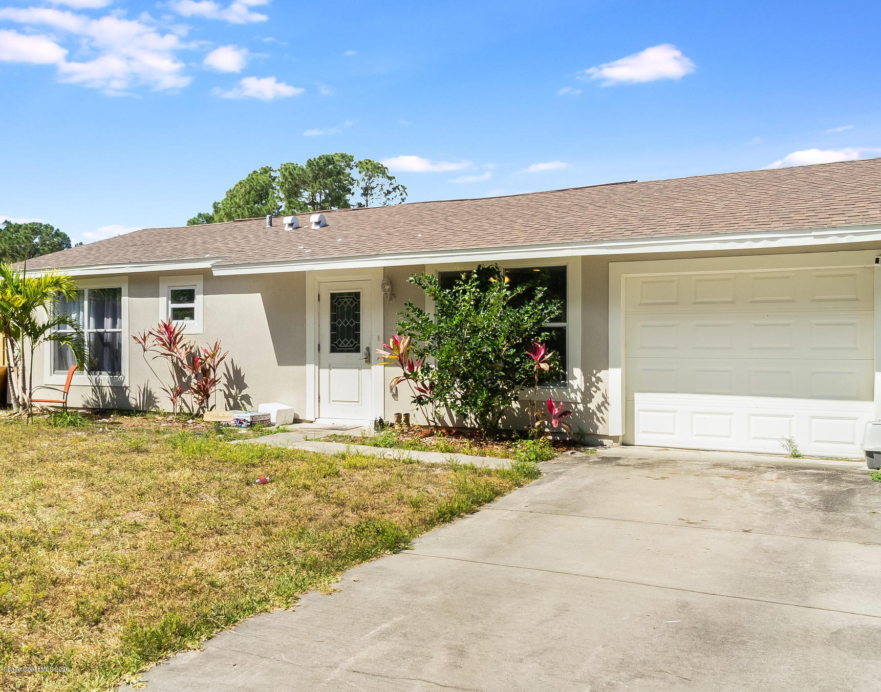 866 Cochran Road Southeast Palm Bay, FL 32909 - Photo 2 of 10 Exterior