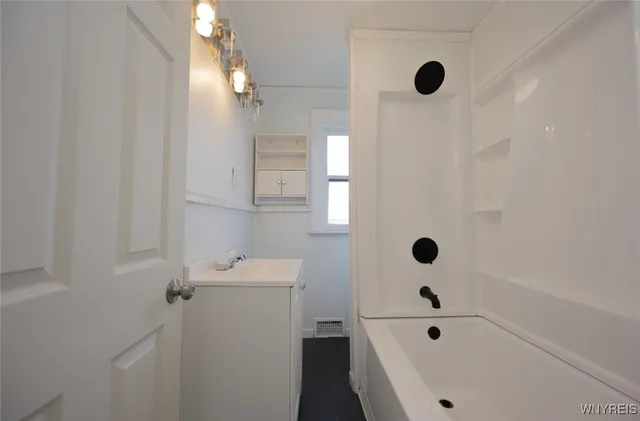 $110,000 | 1126 La Salle Avenue, Niagara Falls, NY 14301