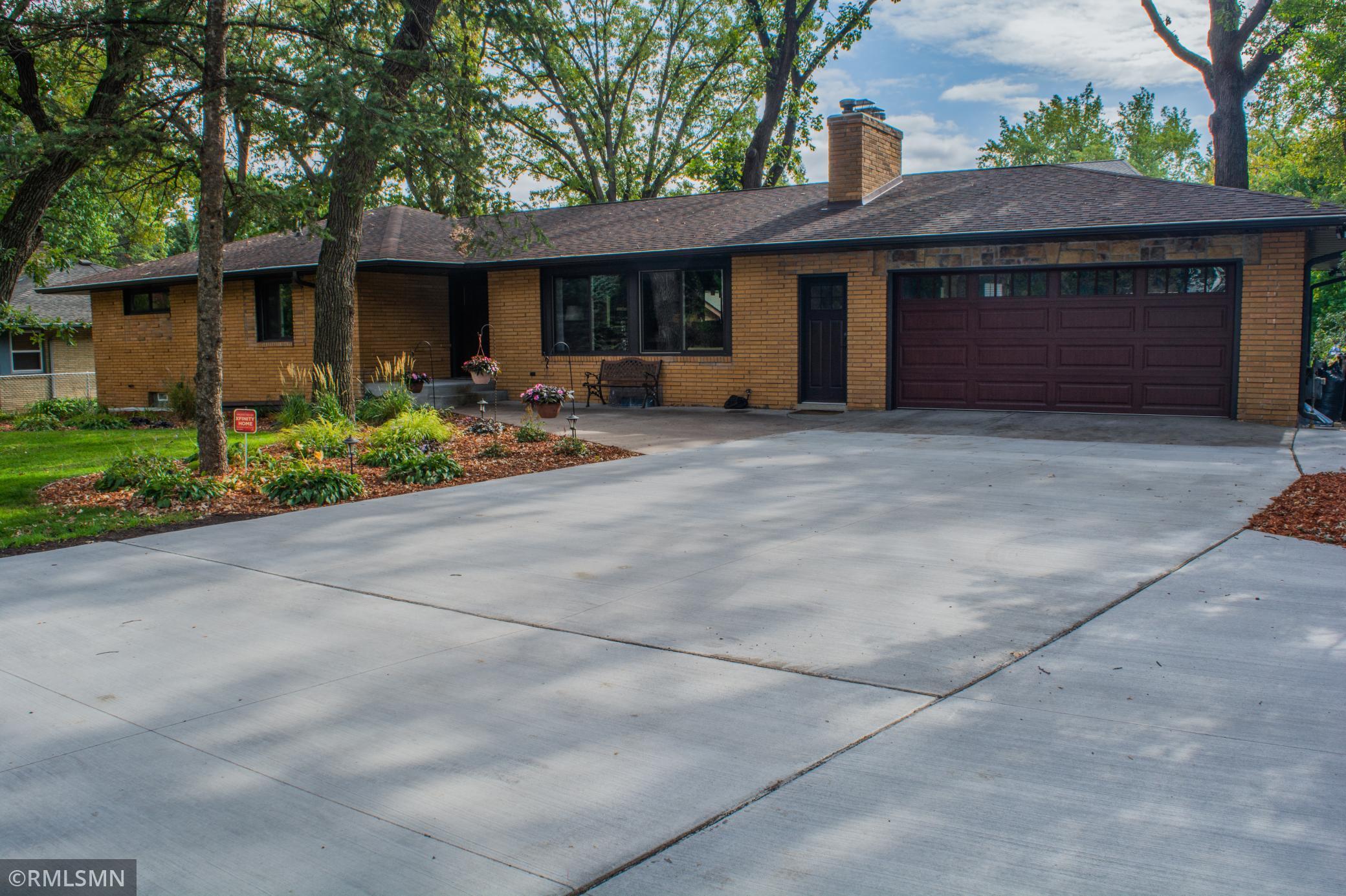 990 County B Road West Roseville, MN 55113 - Photo 1 of 1