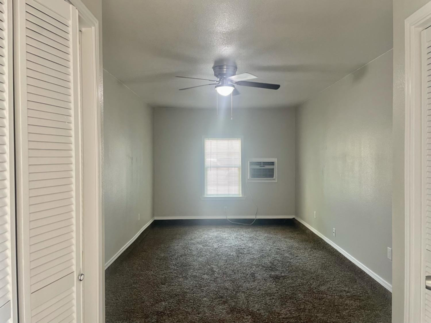 5416 45th Street Lubbock, TX 79414 - Photo 9 of 19 a view of room and window