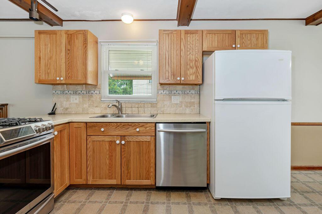 918 Farnham Road Columbus, OH 43220 - Photo 14 of 77 Kitchen