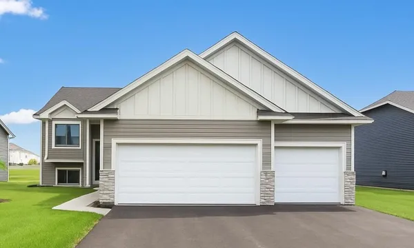 $559,400 | 17750 Empire Trail, Lakeville, MN 55044