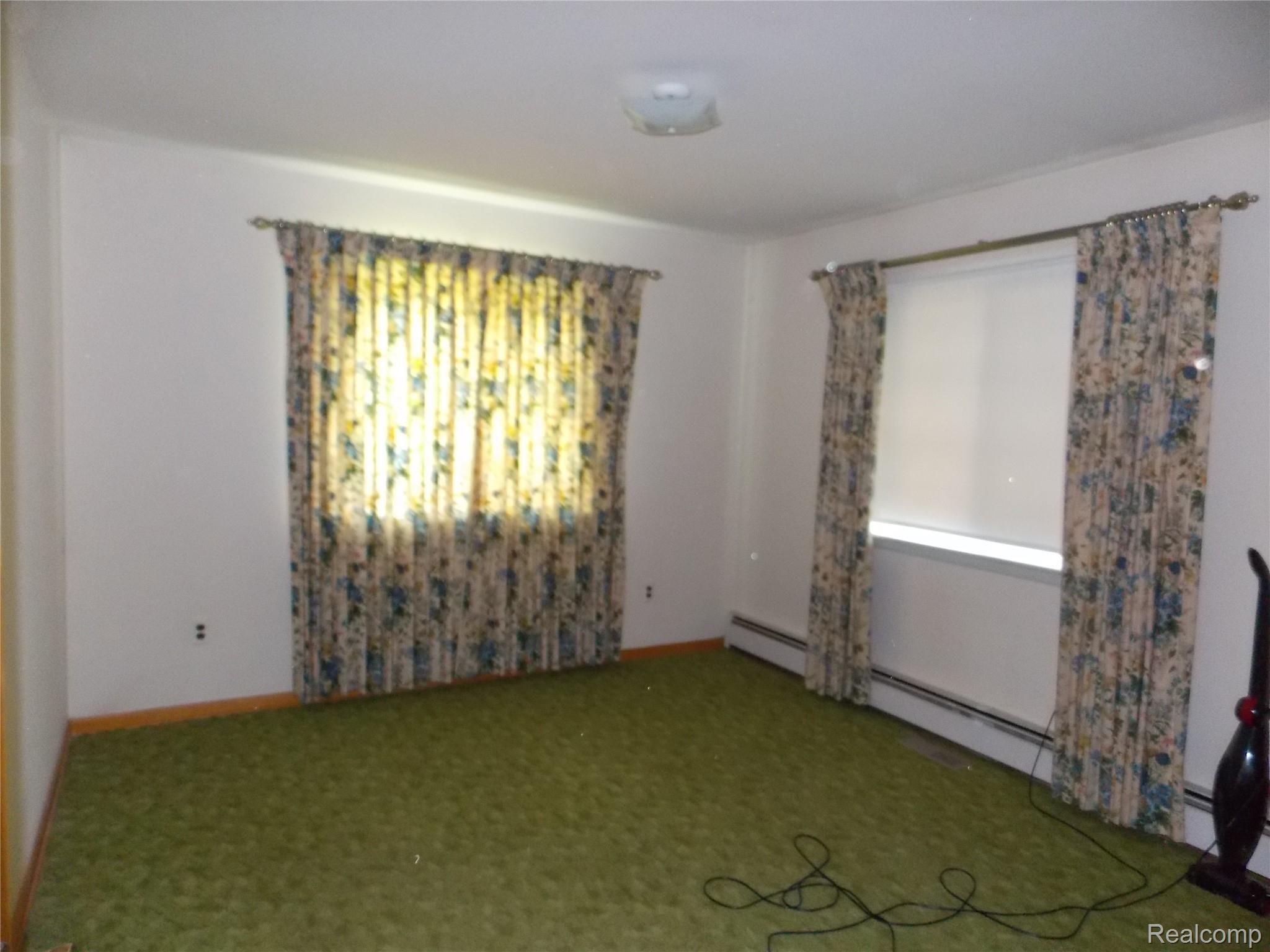 350 Shadywood Road Rochester, MI 48307 - Photo 15 of 27 DSCN3741.JPG