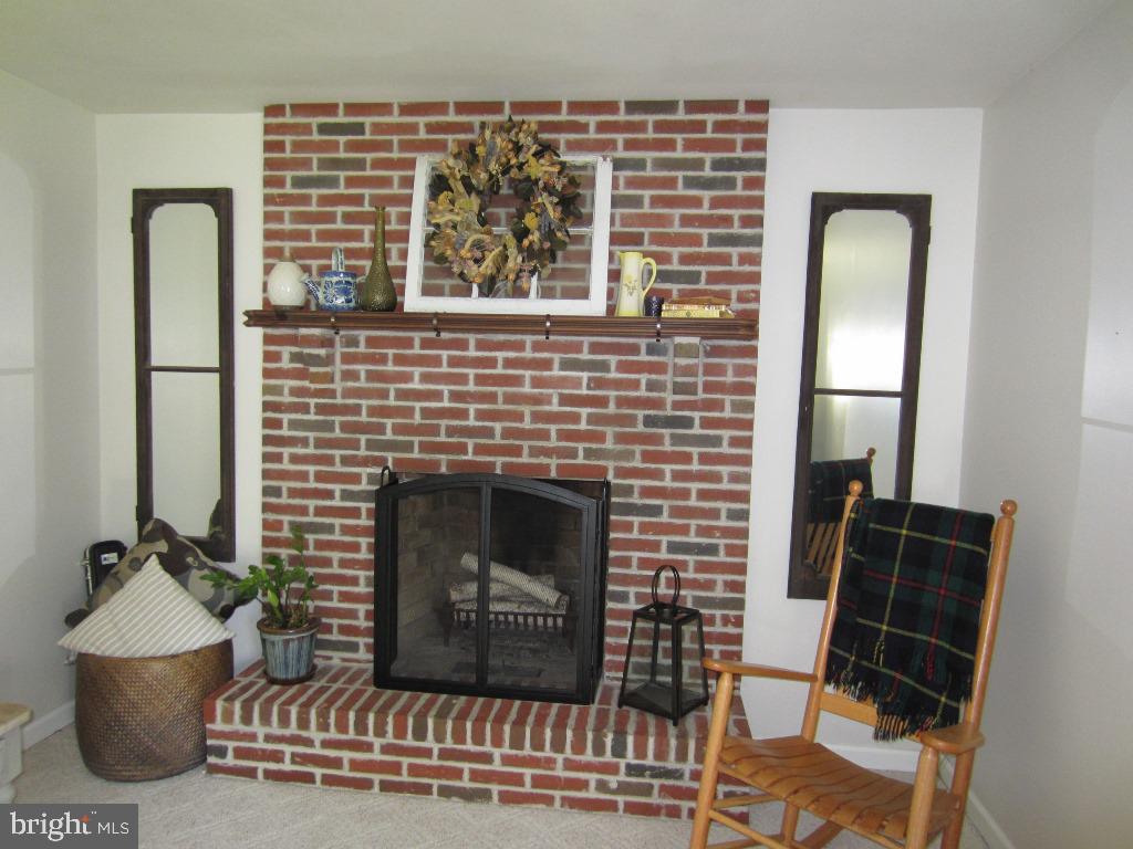 44 Green Acre Road Lititz, PA 17543 - Photo 10 of 66 Closeup of this beautiful fireplace hearth