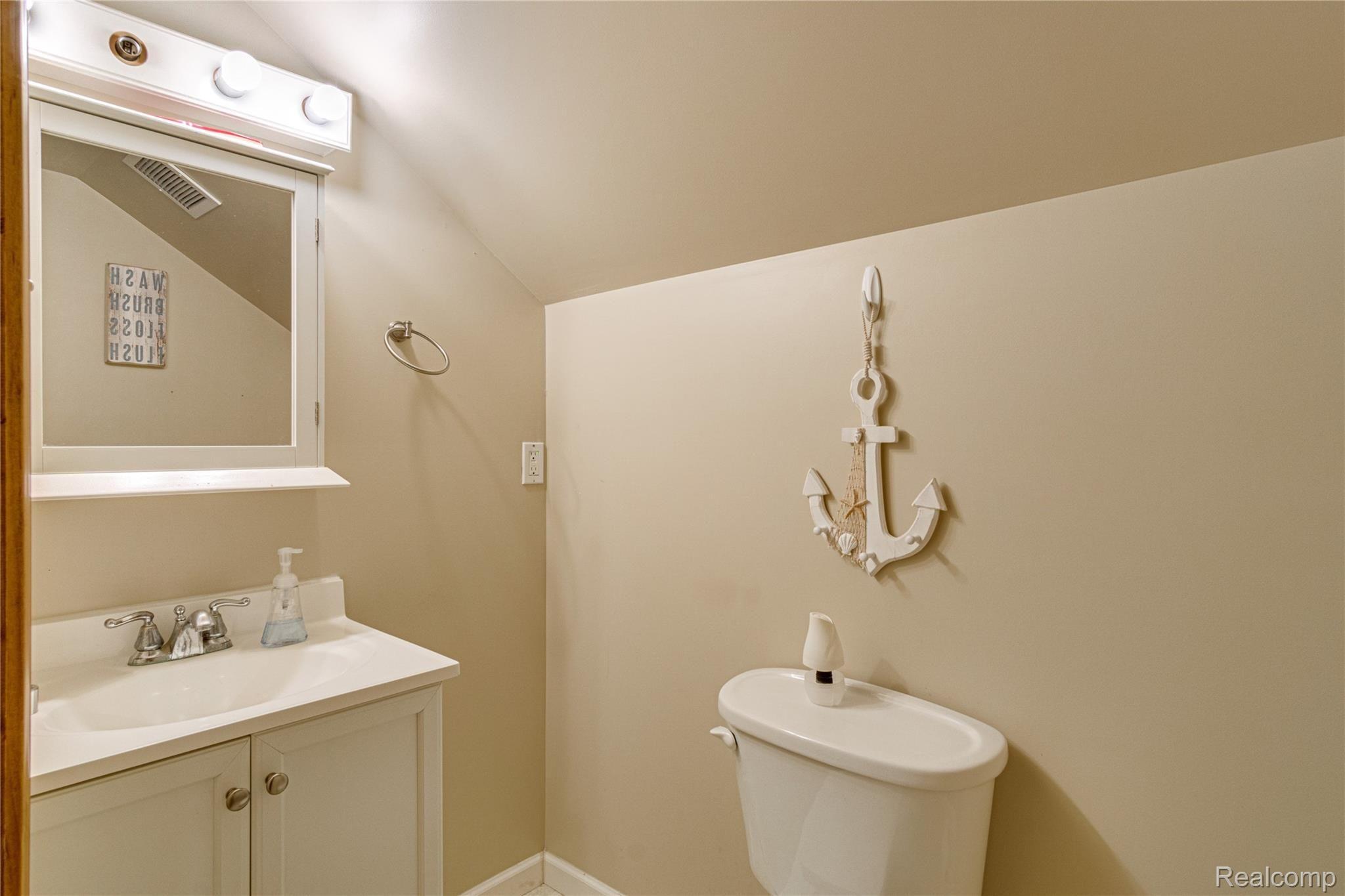 10142 Baldwin Road Gaines, MI 48436 - Photo 24 of 32 Interiors (27 of 29).jpg