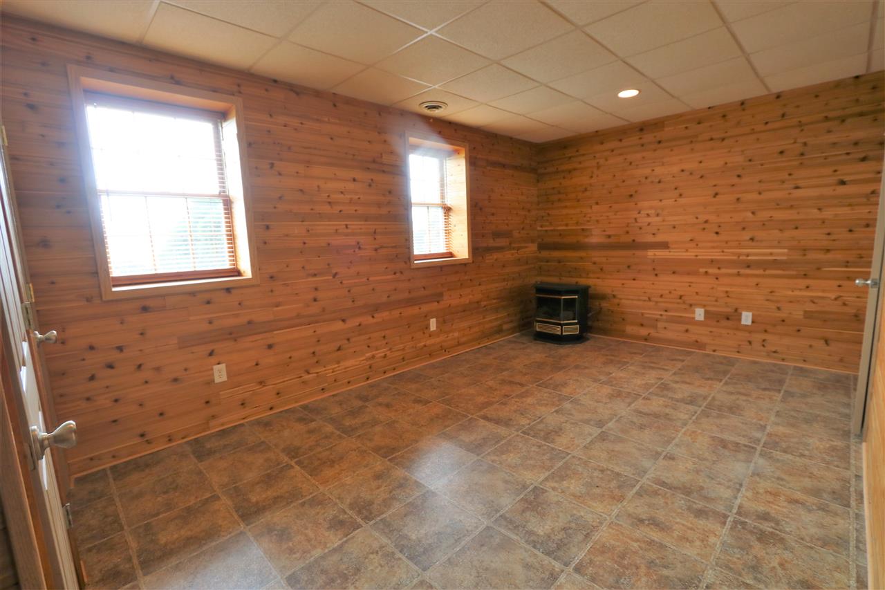 1067 Madrid Road Waynesboro, VA 22980 - Photo 42 of 48 a bathroom with a shower