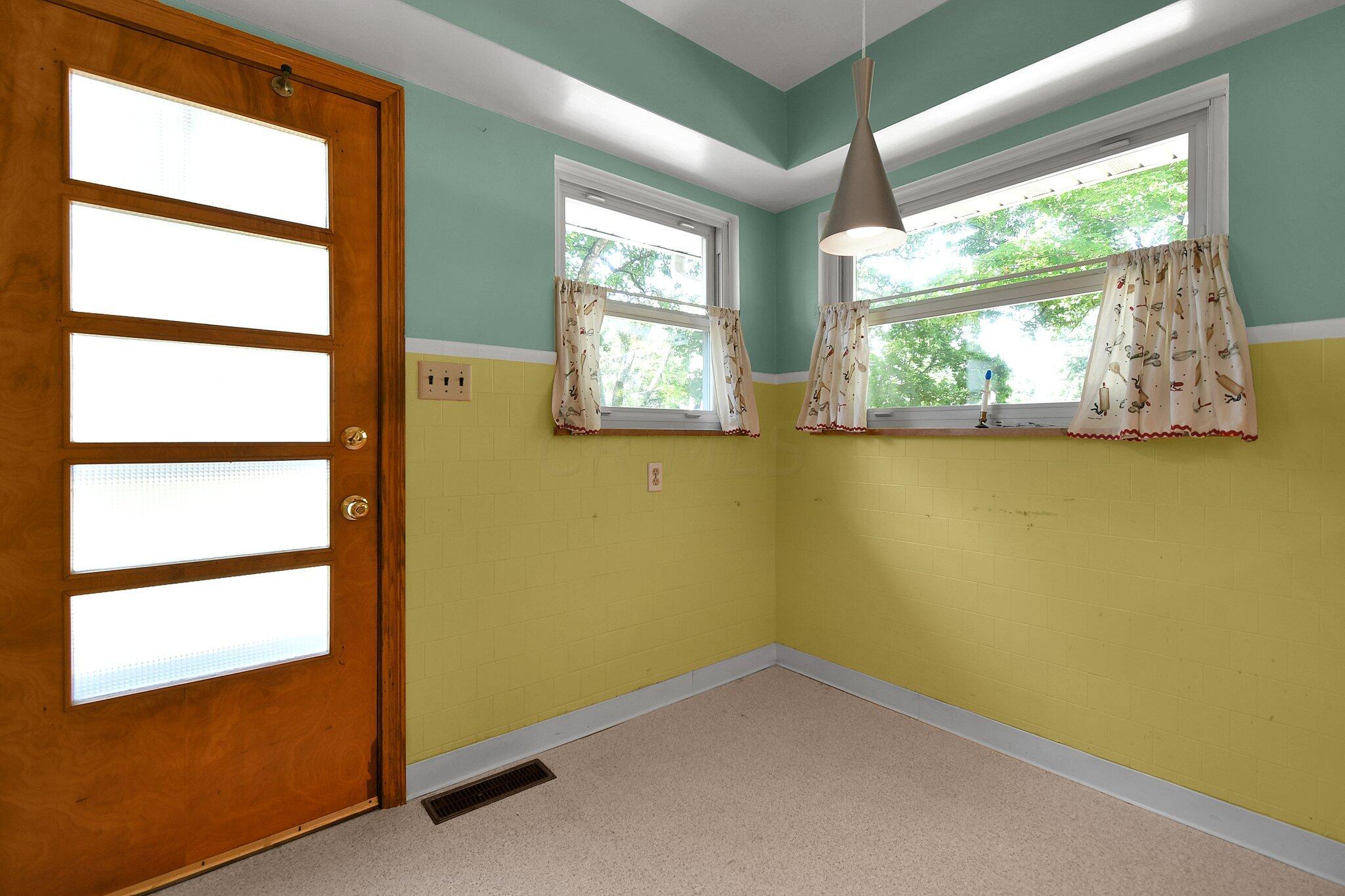 206 Lockville Road Pickerington, OH 43147 - Photo 11 of 36 Gallery Image 11