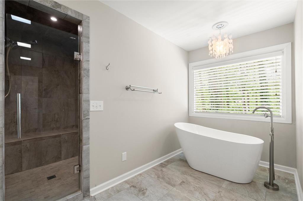 9335 Huntcliff Trace Atlanta, GA 30350 - Photo 54 of 113