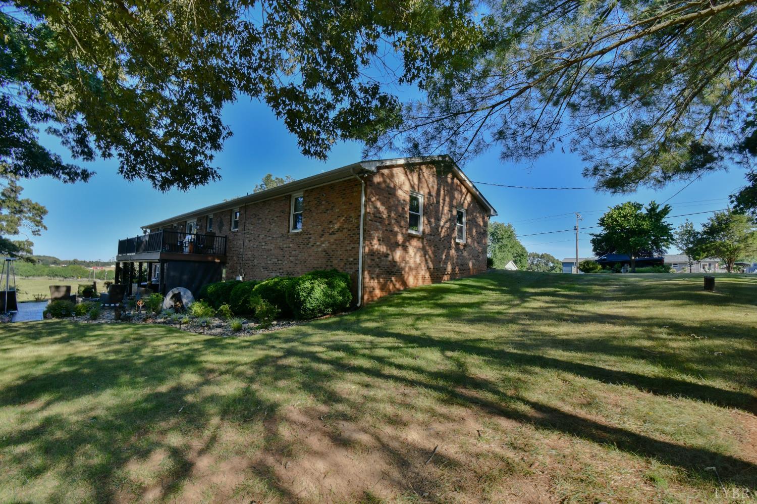6481 Stewartsville Road Moneta, VA 24121 - Photo 11 of 81