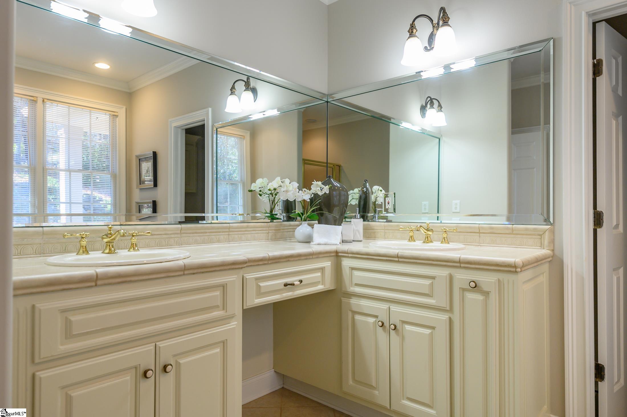 1 Summit Ridge Way Travelers Rest, SC 29690 - Photo 27 of 36 Gallery Image 27