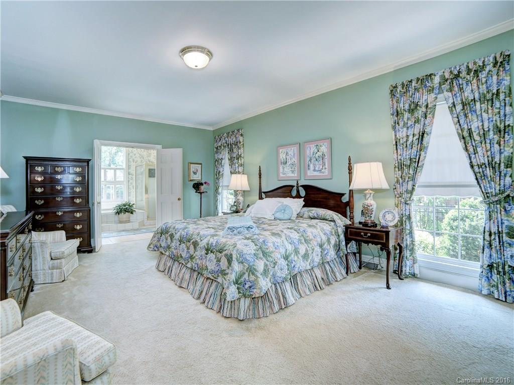 2133 Sutton Springs Road Charlotte, NC 28226 - Photo 12 of 24 Gallery Image 12
