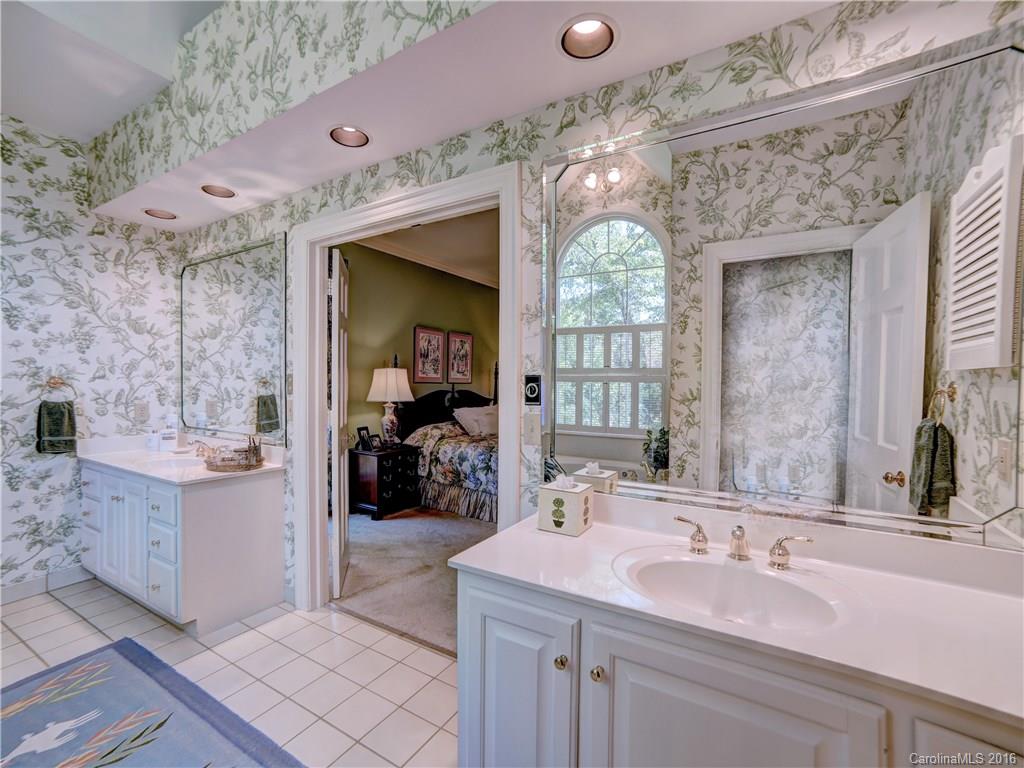 2133 Sutton Springs Road Charlotte, NC 28226 - Photo 13 of 24 Gallery Image 13