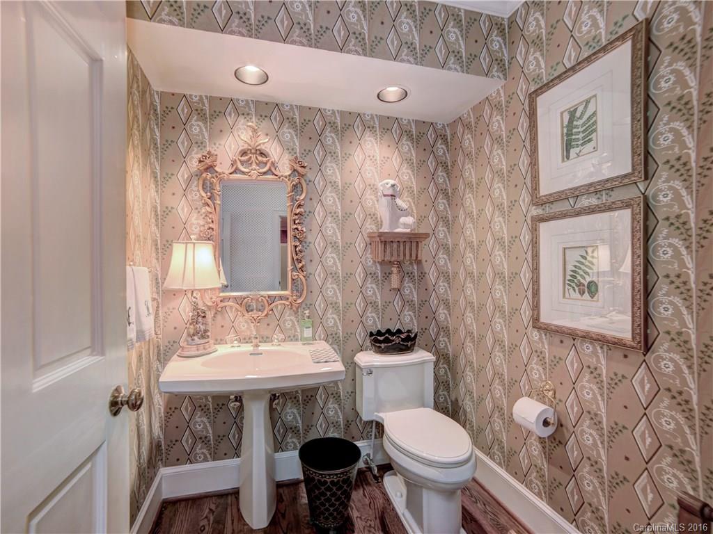 2133 Sutton Springs Road Charlotte, NC 28226 - Photo 9 of 24 Gallery Image 9
