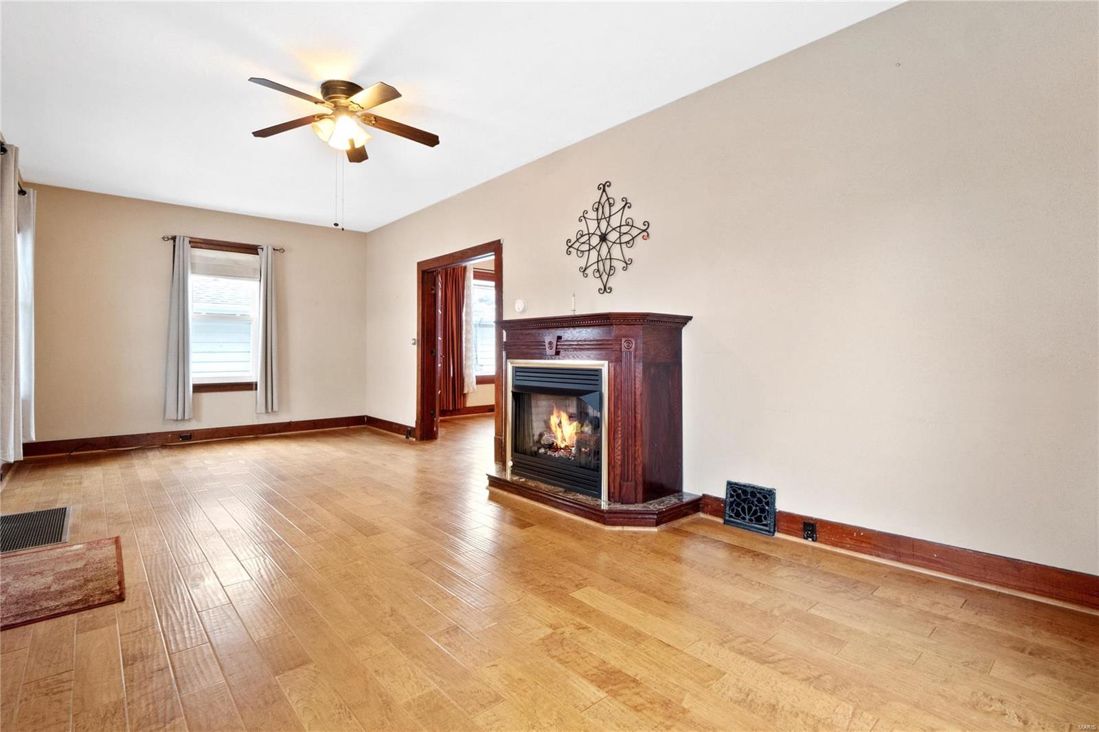 406 West St Louis Street Lebanon, IL 62254 - Photo 4 of 43