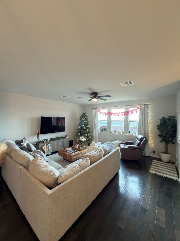 132 Small Seed Buda, TX 78610 - Photo 4 of 18 a living room with furniture and a flat screen tv