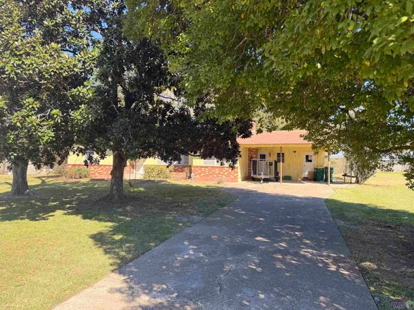 $207,000 | 4987 Lois Drive, Zachary, LA 70791