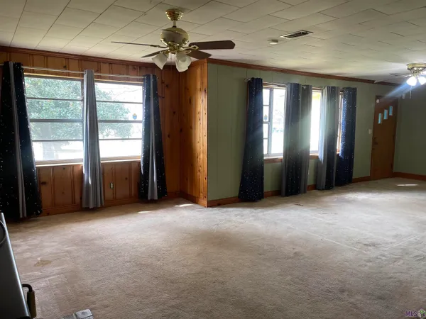$207,000 | 4987 Lois Drive, Zachary, LA 70791