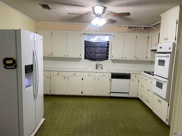 $207,000 | 4987 Lois Drive, Zachary, LA 70791