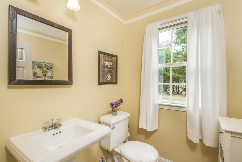 446 Little Sandy Pond Road Plymouth, MA 02360 - Photo 10 of 25
