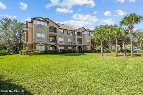 $190,000 | 10961 Burnt Mill Road, Unit 1217, Jacksonville, FL 32256