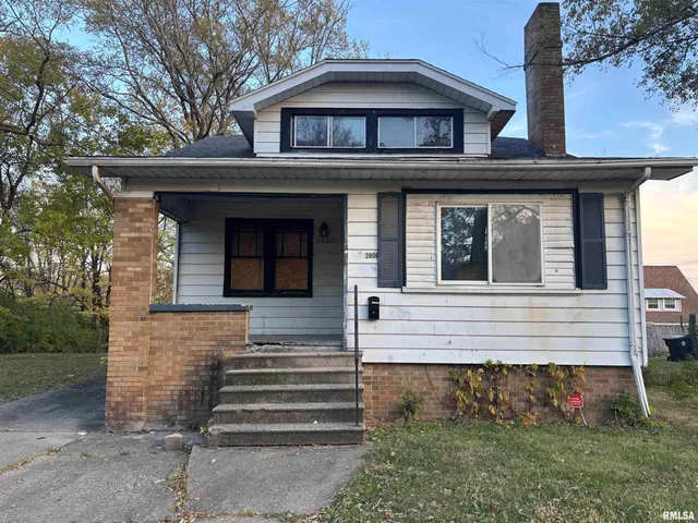 $44,000 | 2806 Northeast Madison Avenue, Peoria, IL 61603