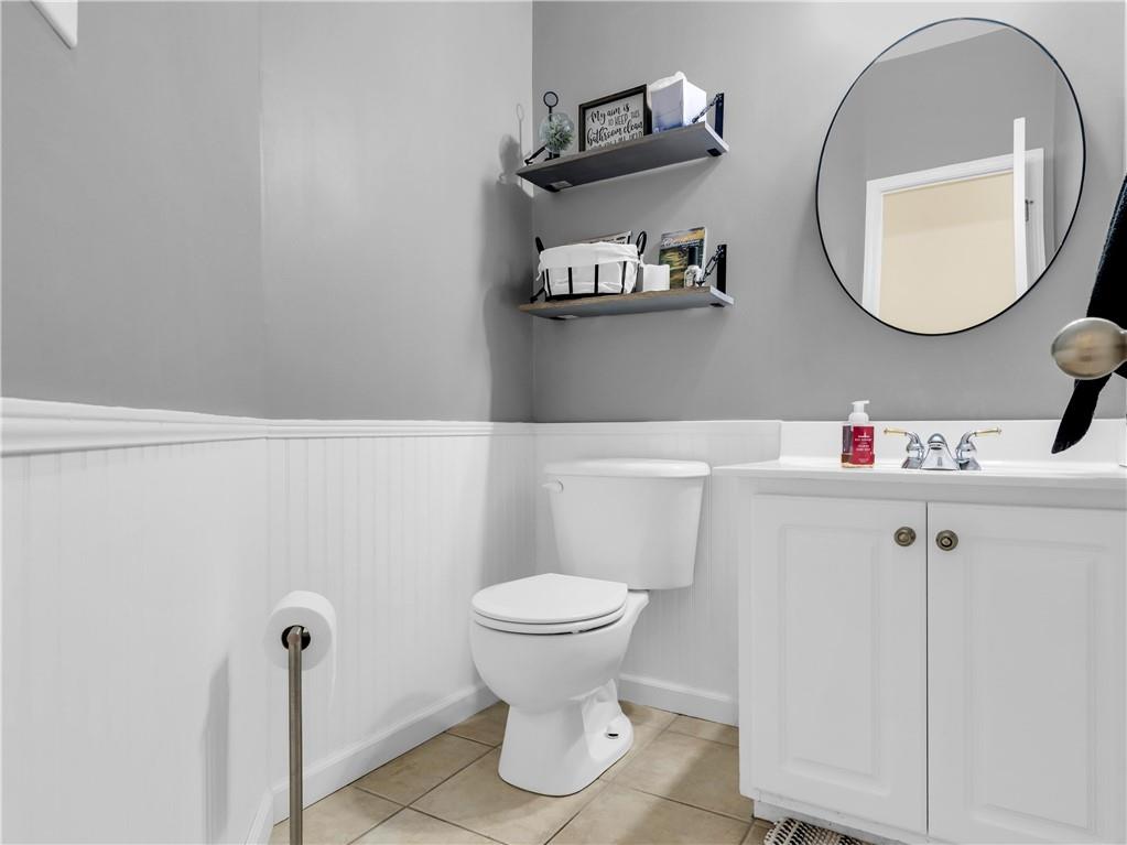 157 Cooks Way McDonough, GA 30252 - Photo 20 of 63 a bathroom with a sink mirror and toilet