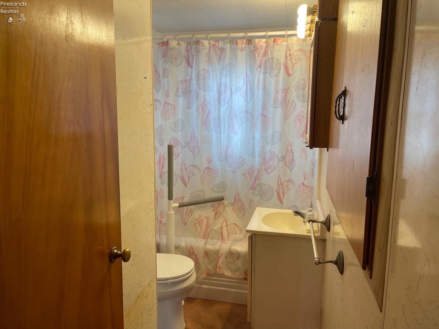 1840 Christy Road Fremont, OH 43420 - Photo 12 of 20 Gallery Image 12