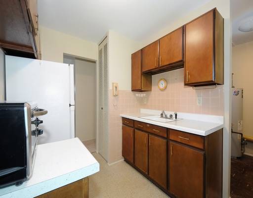 24 Surrey Road Montgomery, IL 60538 - Photo 10 of 16
