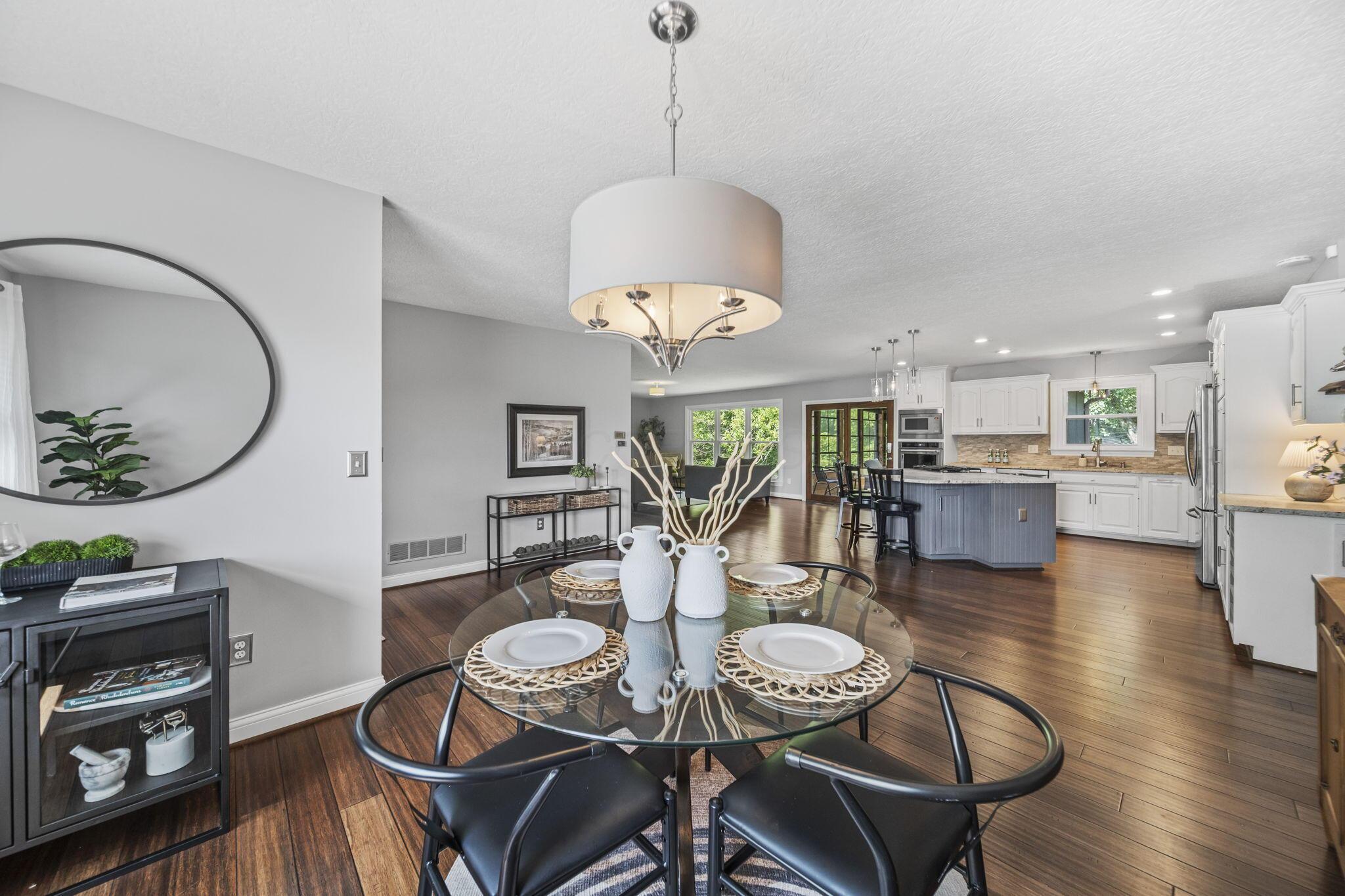 9670 Concord Road Dublin, OH 43017 - Photo 12 of 70 Dining Room