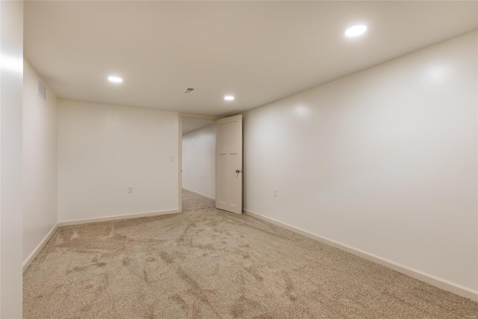 6024 Old Alton Road Granite City, IL 62040 - Photo 26 of 36 Gallery Image 26