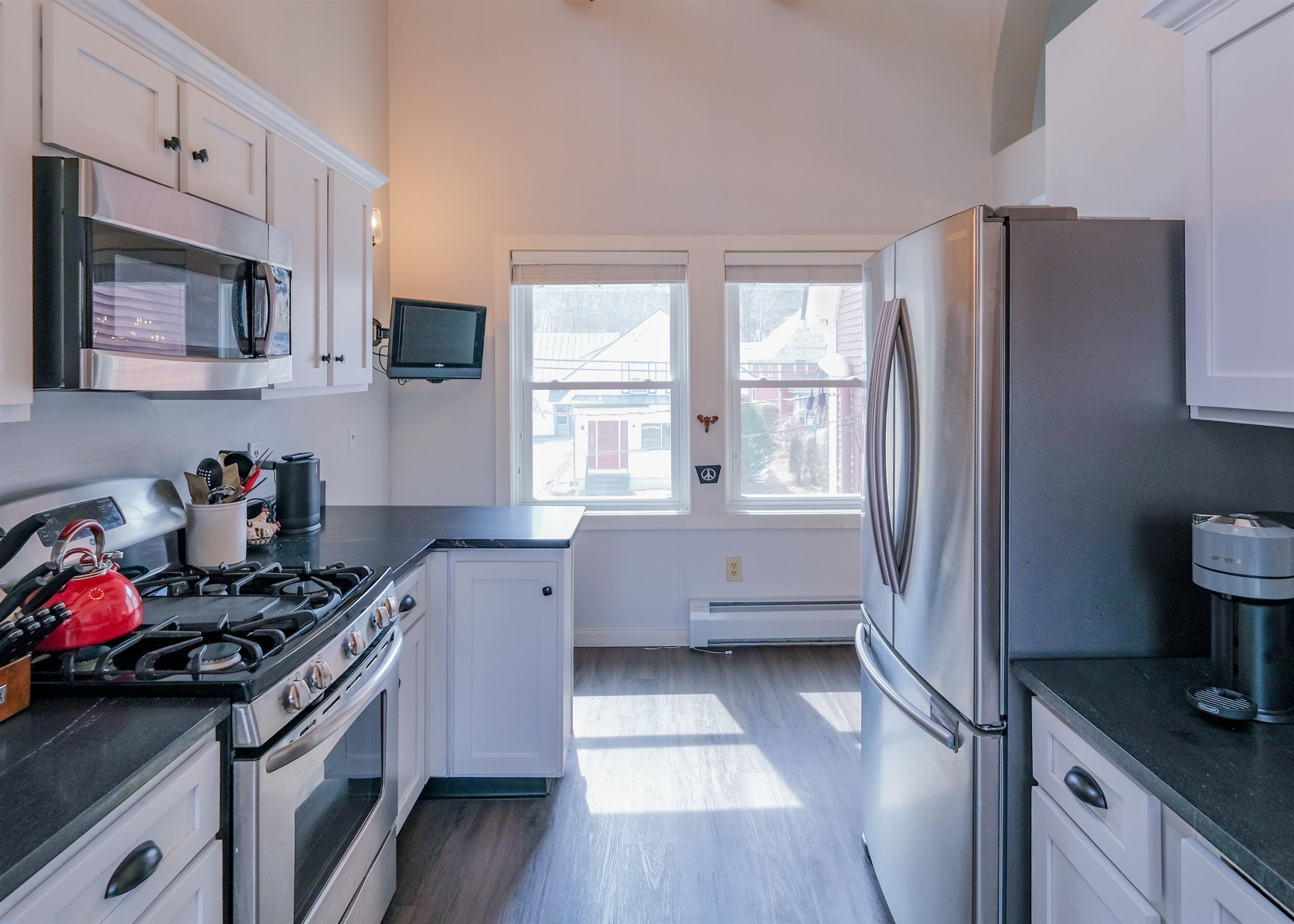 18 Pleasant Street, Unit 3 Ludlow, VT 05149 - Photo 10 of 41