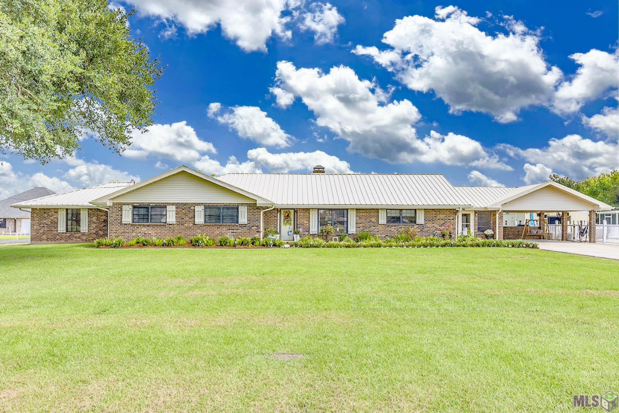 920 Bayou Blue Road Houma, LA 70364 - Photo 1 of 26 Gallery Image 1