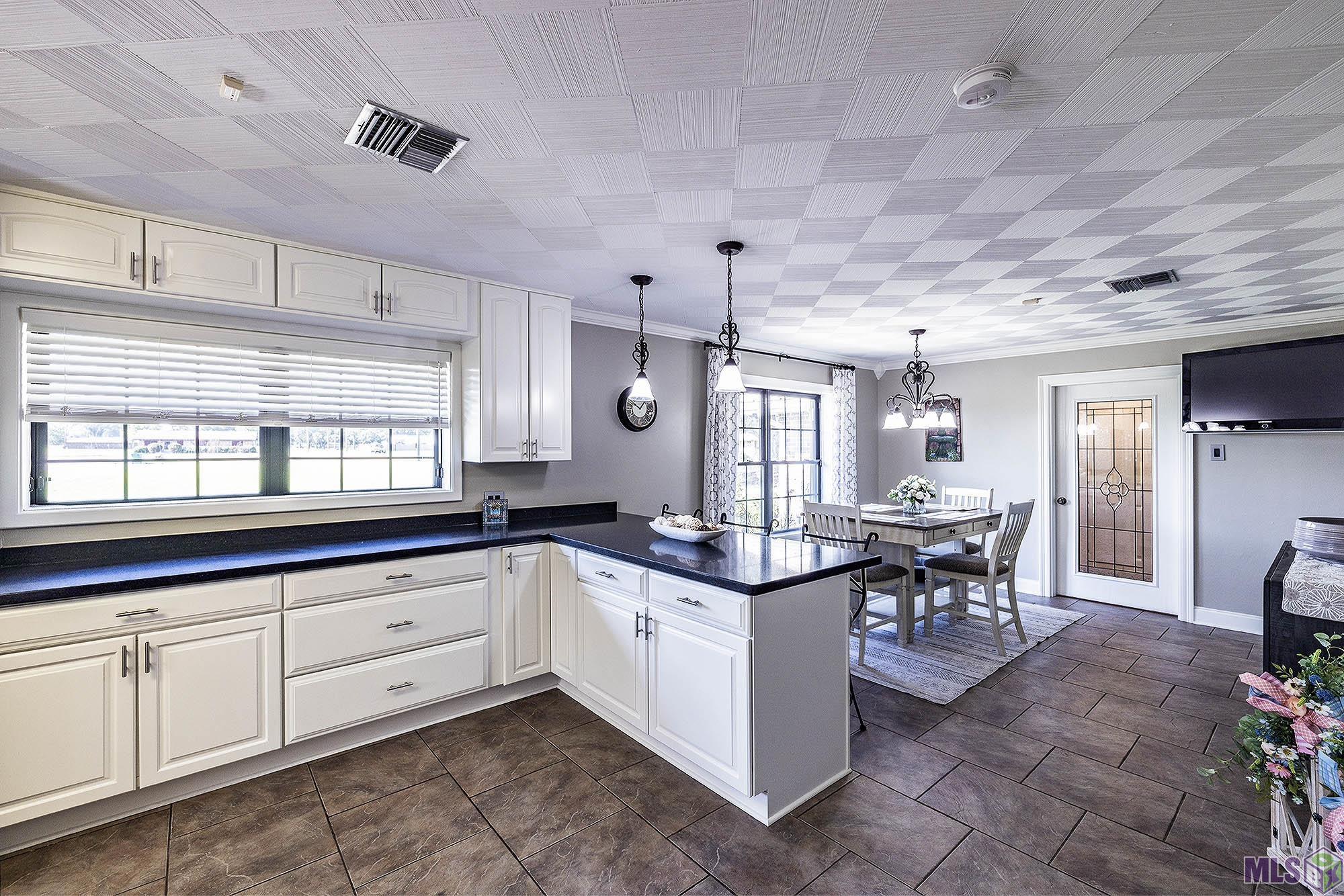 920 Bayou Blue Road Houma, LA 70364 - Photo 9 of 26 Gallery Image 9