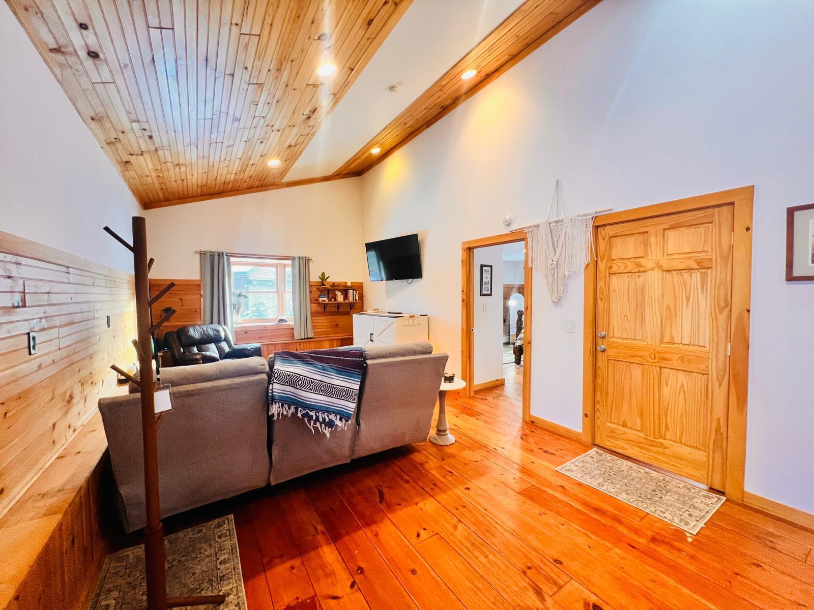 97 Danielle Road Jay, NY 12941 - Photo 29 of 57 Living Room