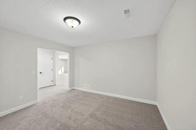 $674,900 | 924 Yellowcrest Street Southwest, Delano, MN 55328