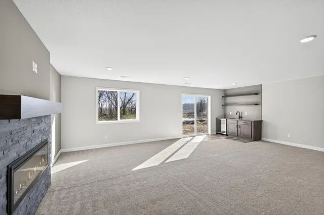 $674,900 | 924 Yellowcrest Street Southwest, Delano, MN 55328