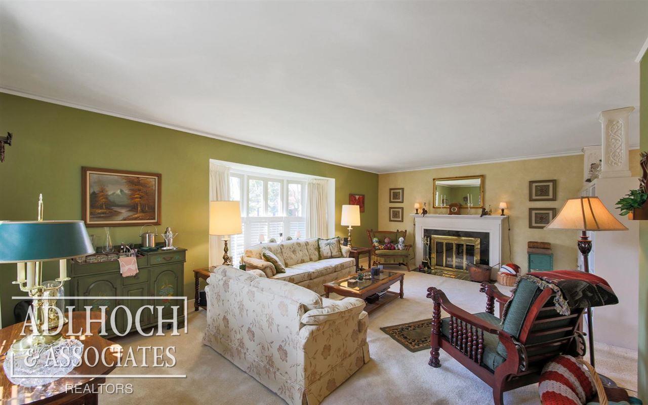 258 Kerby Road Grosse Pointe Farms, MI 48236 - Photo 5 of 29