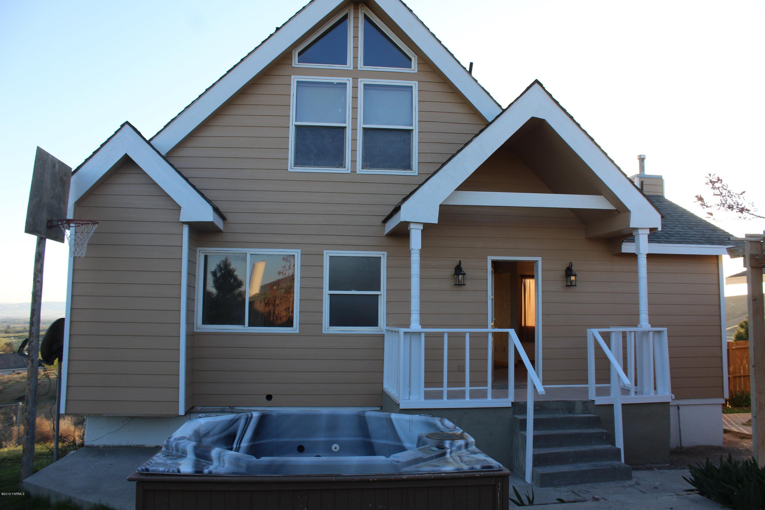 3903 Cheyne Road Zillah, WA 98953 - Photo 13 of 49 IMG_0973
