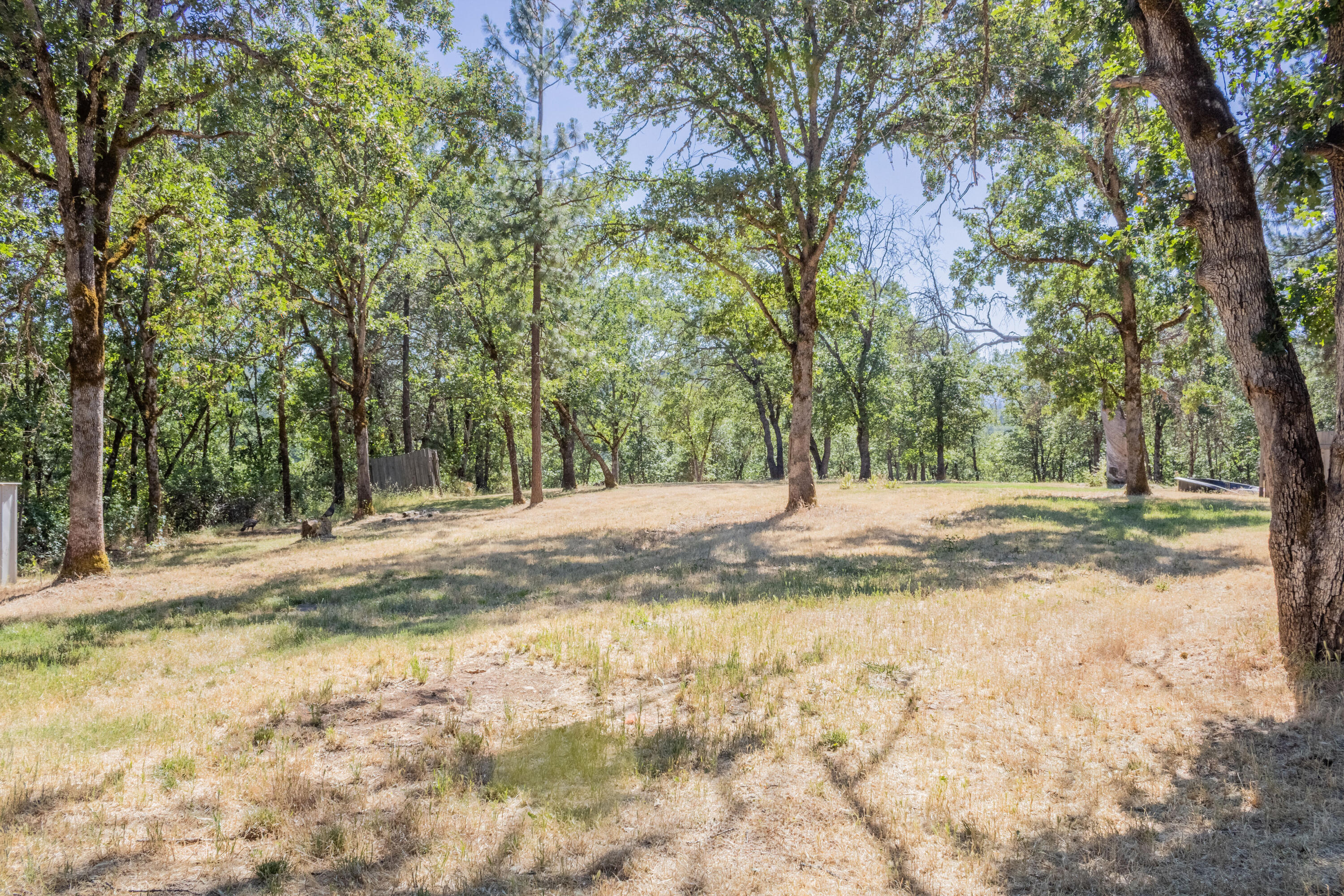 125 Harris Road Grants Pass, OR 97526 - Photo 15 of 26 16