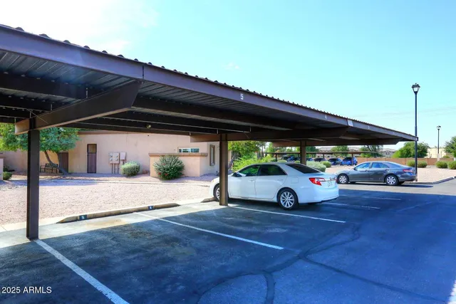 $1,800 | 93 North Cooper Road, Unit 32, Chandler, AZ 85225