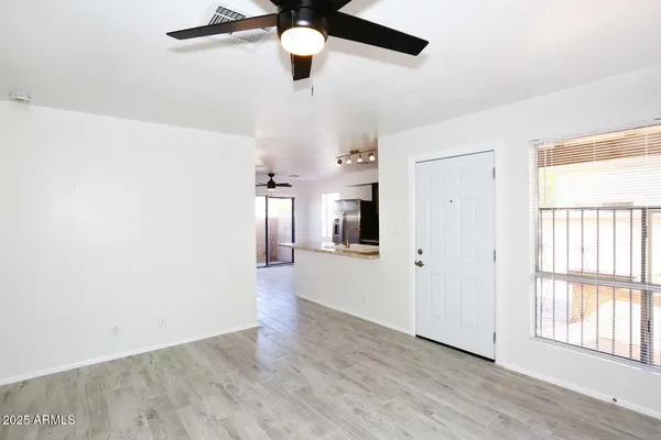 $1,750 | 93 North Cooper Road, Unit 32, Chandler, AZ 85225