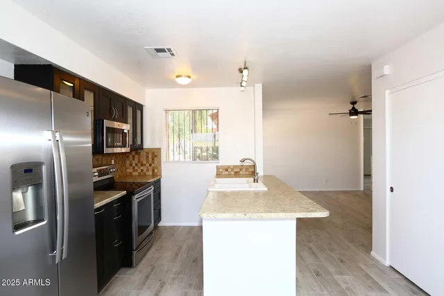 $1,800 | 93 North Cooper Road, Unit 32, Chandler, AZ 85225