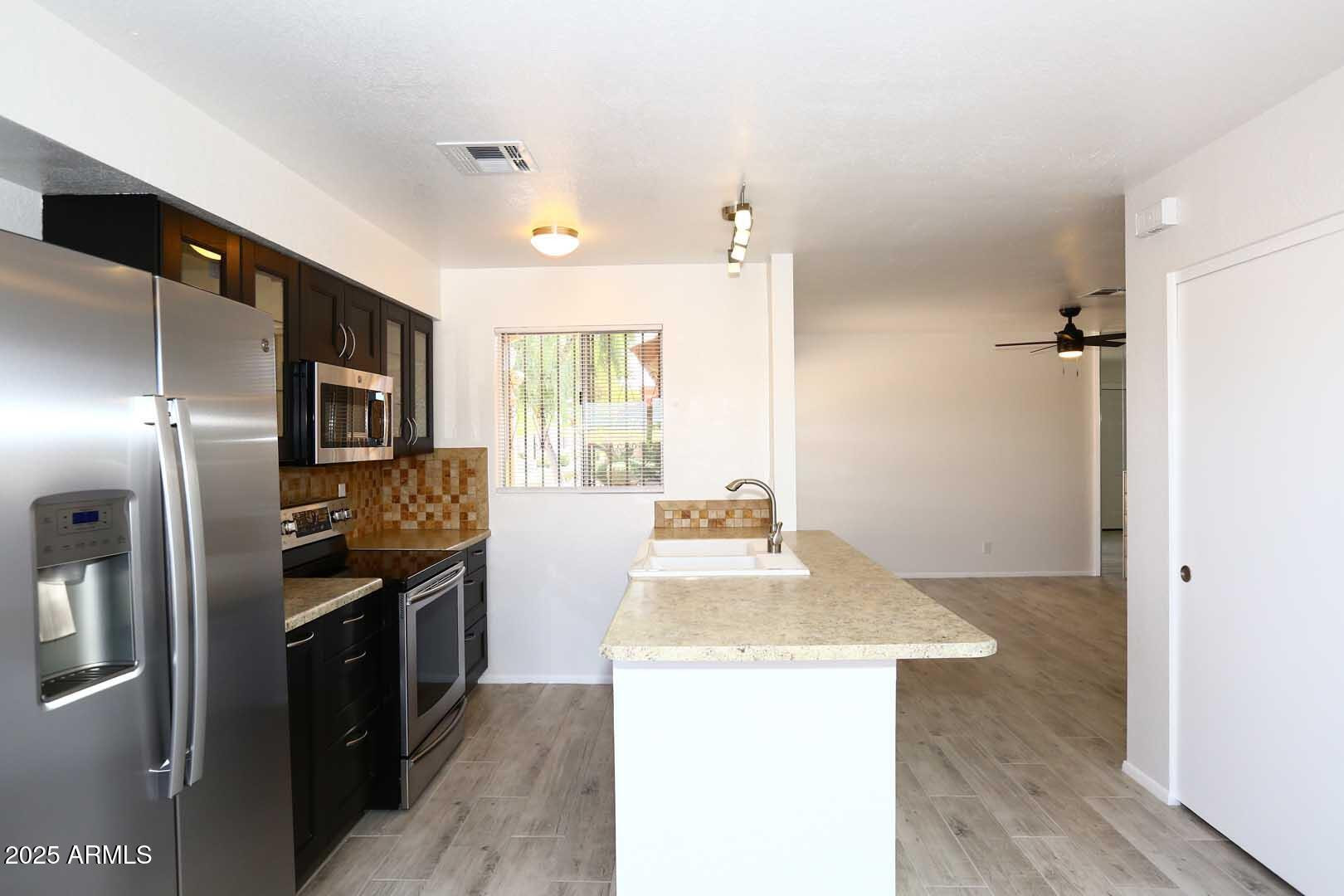 93 North Cooper Road, Unit 32 Chandler, AZ 85225 - Photo 5 of 36 Photo #5