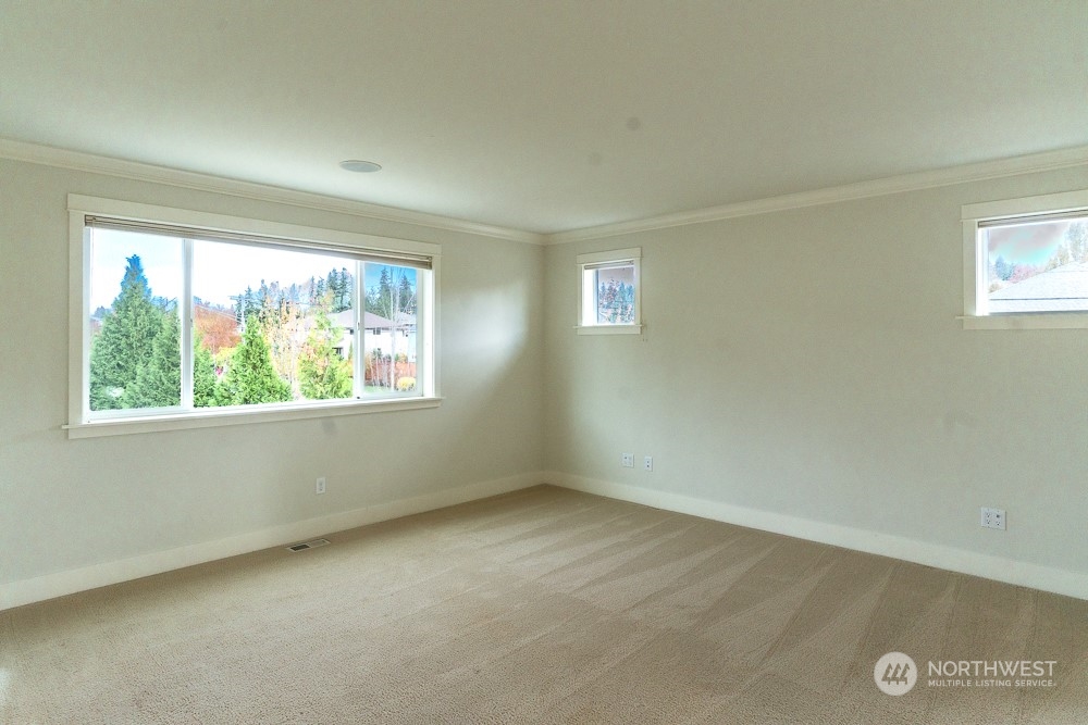 3825 221st Place Southeast Bothell, WA 98021 - Photo 40 of 40 an empty room with a window