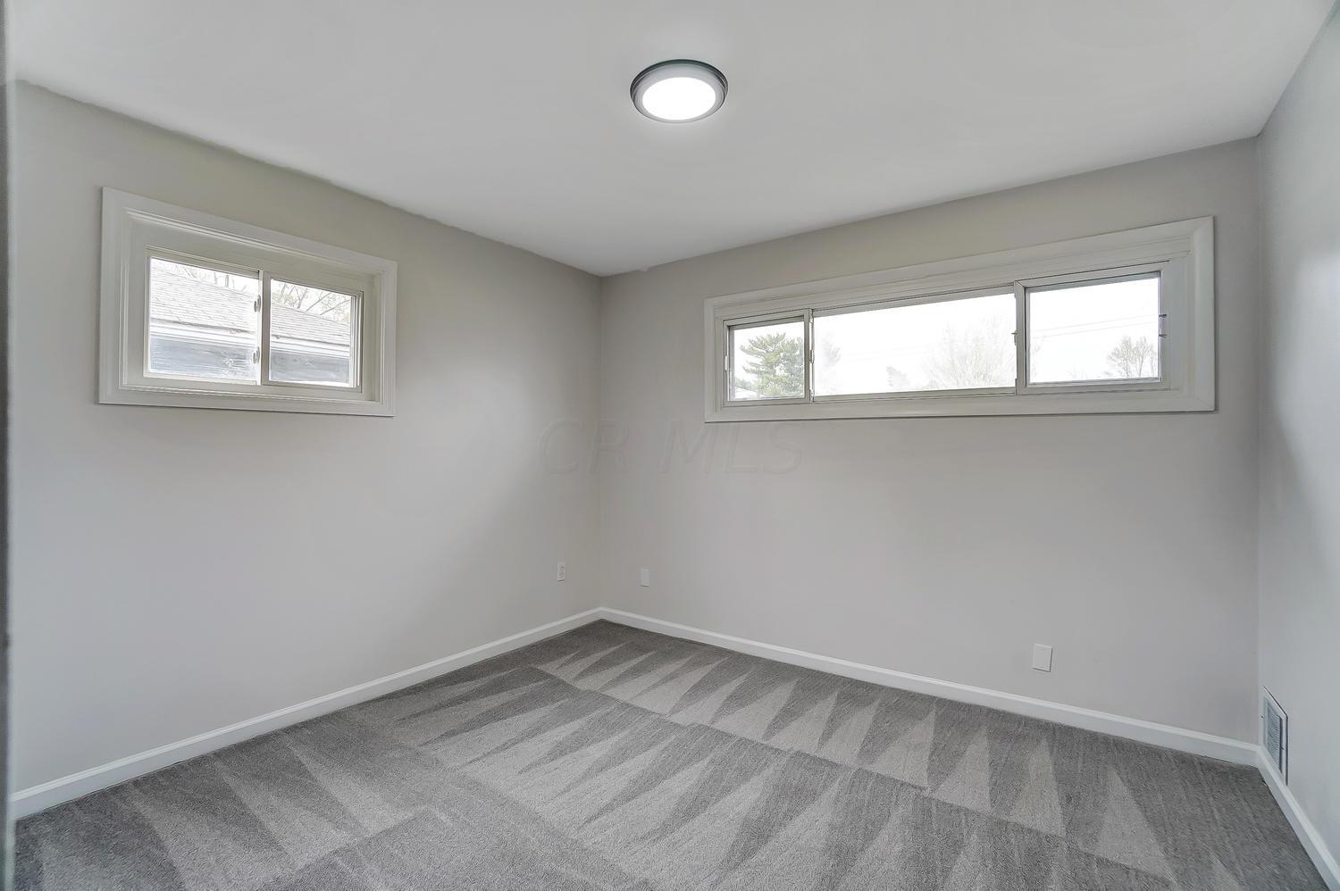 3571 Gerbert Road Columbus, OH 43224 - Photo 14 of 31