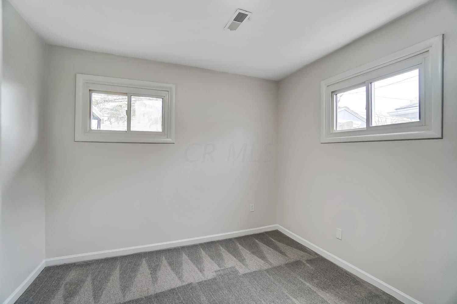 3571 Gerbert Road Columbus, OH 43224 - Photo 7 of 31