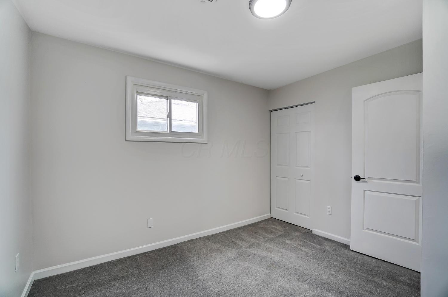3571 Gerbert Road Columbus, OH 43224 - Photo 8 of 31